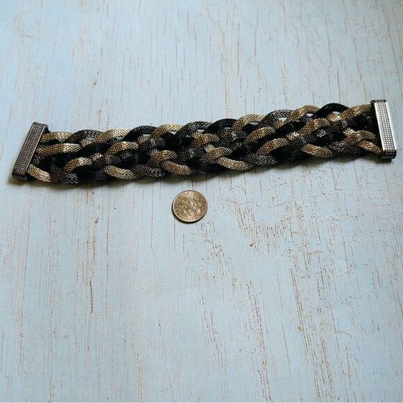 Gunmetal Black Silver Braided Mesh Magnetic Bracelet - Picture 1 of 3